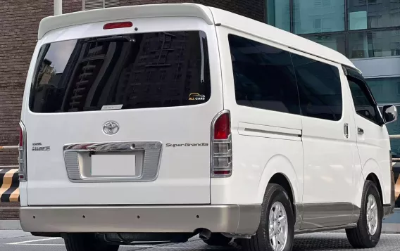 2013 Toyota Hiace in Makati, Metro Manila-7