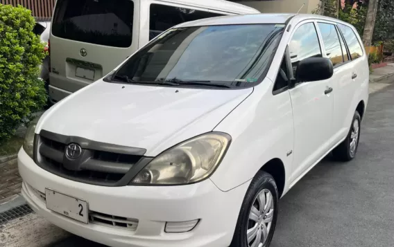 2005 Toyota Innova  2.0 J Gas MT in Makati, Metro Manila-1