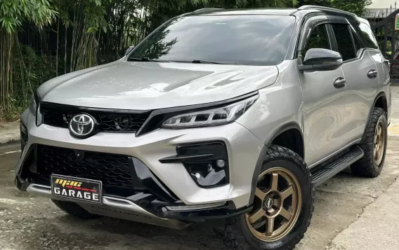 2017 Toyota Fortuner  2.4 V Diesel 4x2 AT in Manila, Metro Manila-3