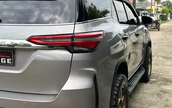 2017 Toyota Fortuner  2.4 V Diesel 4x2 AT in Manila, Metro Manila-12