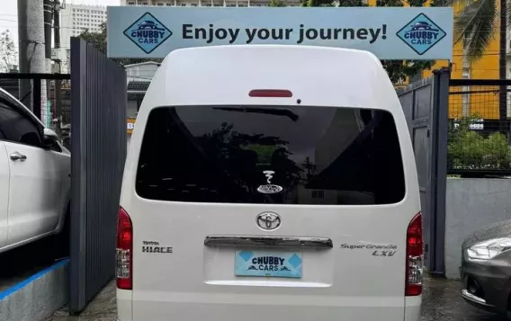 2017 Toyota Hiace Super Grandia in Quezon City, Metro Manila-3