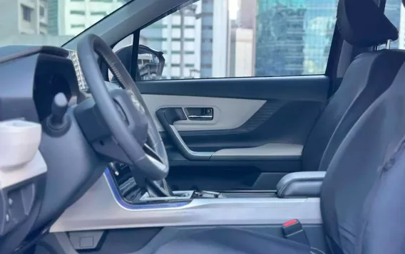 2023 Toyota Veloz V CVT in Makati, Metro Manila-17