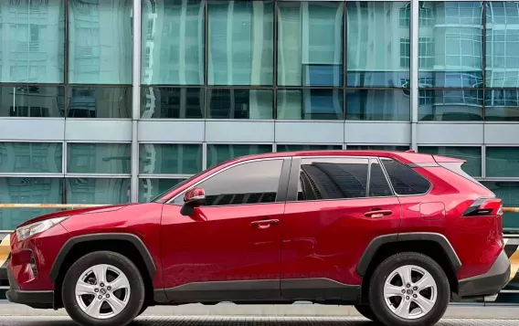 2019 Toyota RAV4  2.5 LE in Makati, Metro Manila-7