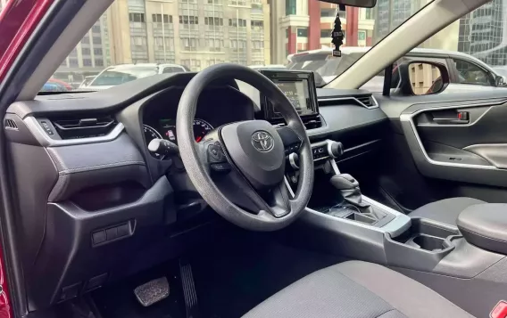 2019 Toyota RAV4  2.5 LE in Makati, Metro Manila-10