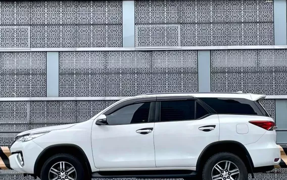 2018 Toyota Fortuner  2.4 G Diesel 4x2 AT in Makati, Metro Manila-4