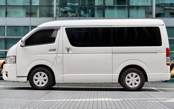 2018 Toyota Hiace Super Grandia in Makati, Metro Manila-3