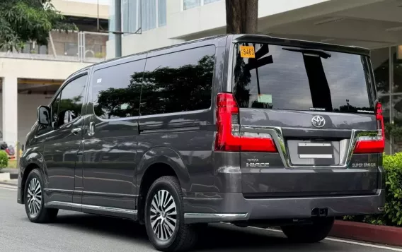 2020 Toyota Hiace Super Grandia Fabric 2.8 AT in Manila, Metro Manila-4