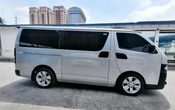 2021 Toyota Hiace  Commuter 3.0 M/T in Pasay, Metro Manila-4