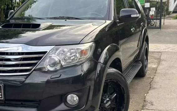 2015 Toyota Fortuner  2.4 V Diesel 4x2 AT in Manila, Metro Manila-8