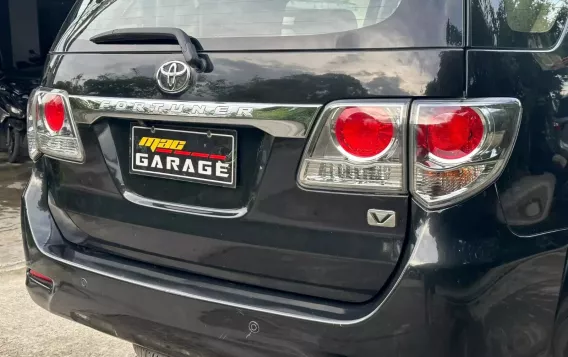 2015 Toyota Fortuner  2.4 V Diesel 4x2 AT in Manila, Metro Manila-14