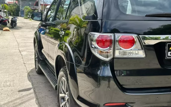 2015 Toyota Fortuner  2.4 V Diesel 4x2 AT in Manila, Metro Manila-9