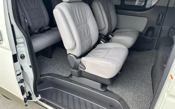 2018 Toyota Hiace  Super Grandia (Leather) 3.0 A/T Monotone in Manila, Metro Manila-13