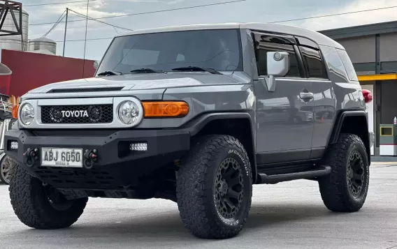 2015 Toyota FJ Cruiser  4.0L V6 in Manila, Metro Manila-7