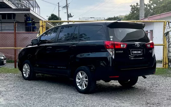 2018 Toyota Innova  2.0 E Gas AT in Pasay, Metro Manila-4