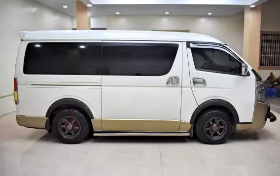 2016 Toyota Hiace  GL Grandia 3.0 A/T 2-Tone in Lemery, Batangas-25