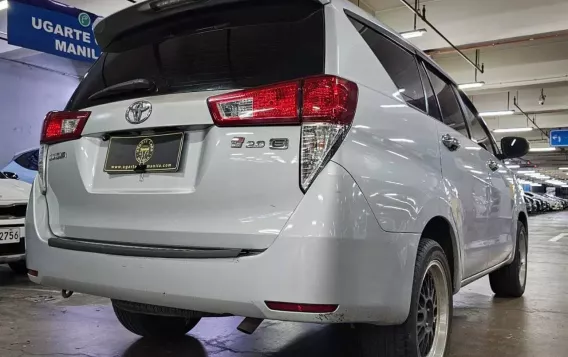 2016 Toyota Innova  2.0 E Gas MT in Quezon City, Metro Manila-2