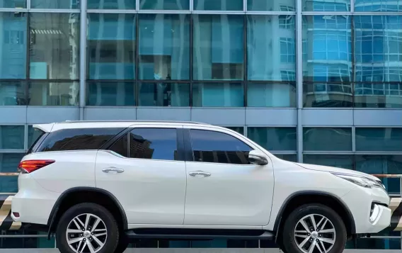 2016 Toyota Fortuner  2.4 V Diesel 4x2 AT in Makati, Metro Manila-5