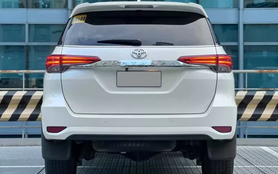 2016 Toyota Fortuner  2.4 V Diesel 4x2 AT in Makati, Metro Manila-13