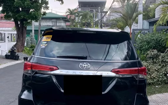 2017 Toyota Fortuner  2.4 V Diesel 4x2 AT in Quezon City, Metro Manila-6