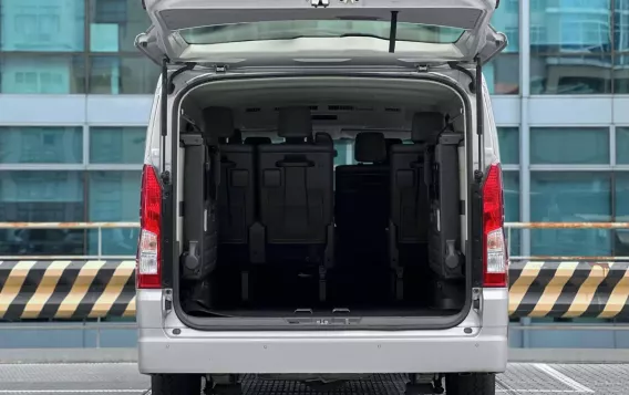 2020 Toyota Hiace  GL Grandia A/T in Makati, Metro Manila-11