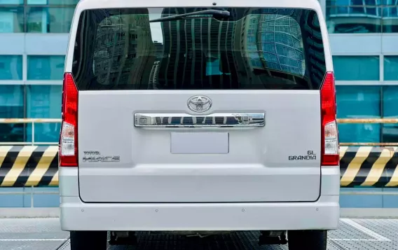 2020 Toyota Hiace  GL Grandia A/T in Makati, Metro Manila-10