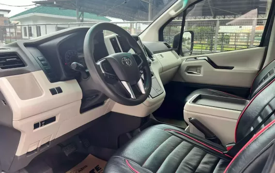 2019 Toyota Hiace  GL Grandia A/T in Manila, Metro Manila-4