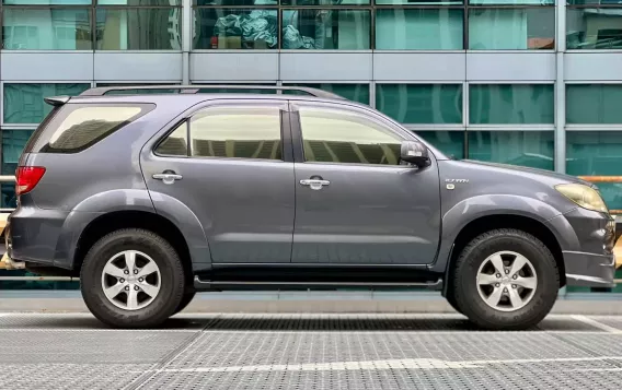 2006 Toyota Fortuner  2.7 G Gas A/T in Makati, Metro Manila-3