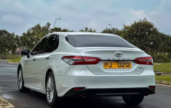 2019 Toyota Camry  2.5 V in Manila, Metro Manila-7