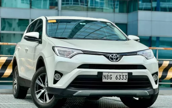 2018 Toyota RAV4 in Makati, Metro Manila-2