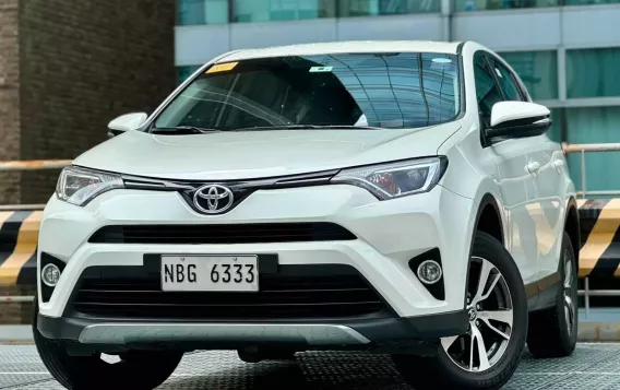 2018 Toyota RAV4 in Makati, Metro Manila-1