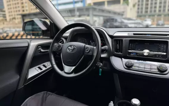 2018 Toyota RAV4 in Makati, Metro Manila-10