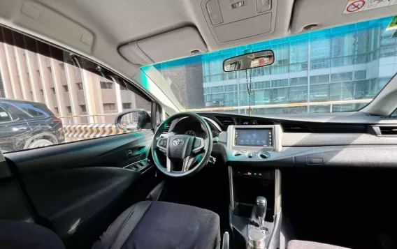 2020 Toyota Innova  2.0 E Gas AT in Makati, Metro Manila-20