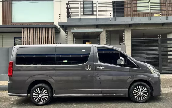 2020 Toyota Hiace Super Grandia Elite 2.8 AT in Manila, Metro Manila-3