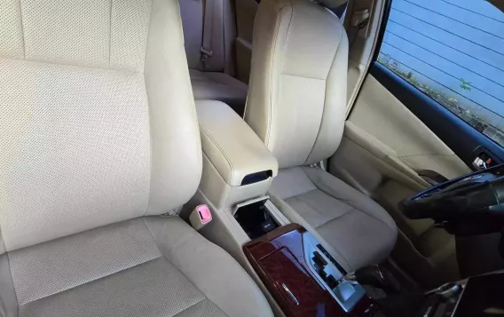 2012 Toyota Camry  2.5 V in Manila, Metro Manila-6