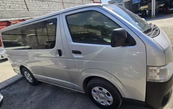 2018 Toyota Hiace  Commuter 3.0 M/T in Pasay, Metro Manila