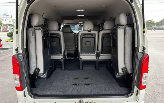 2016 Toyota Hiace  Super Grandia (Fabric) 3.0 A/T Monotone in Manila, Metro Manila-16