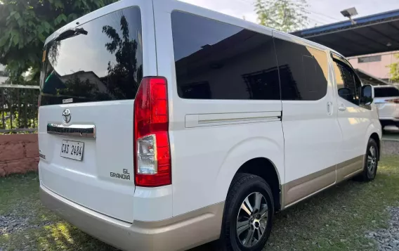 2020 Toyota Hiace  GL Grandia M/T in Manila, Metro Manila-19