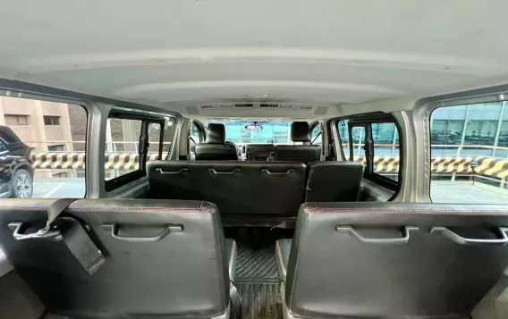 2021 Toyota Hiace  Commuter Deluxe in Makati, Metro Manila-15