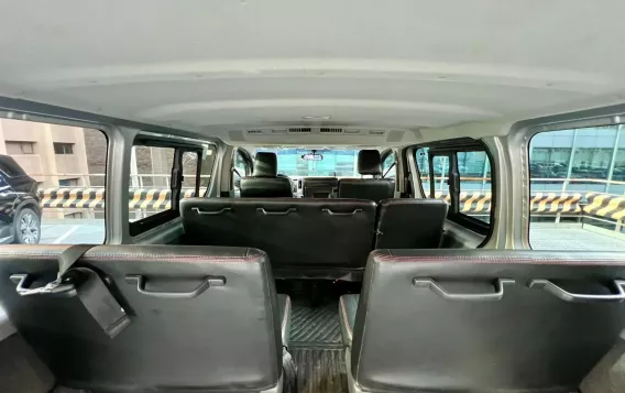 2021 Toyota Hiace  Commuter Deluxe in Makati, Metro Manila-8