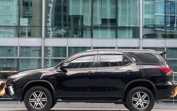 2017 Toyota Fortuner  2.4 G Diesel 4x2 AT in Makati, Metro Manila-6