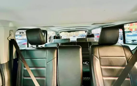 2021 Toyota Hiace  Commuter Deluxe in Makati, Metro Manila-8