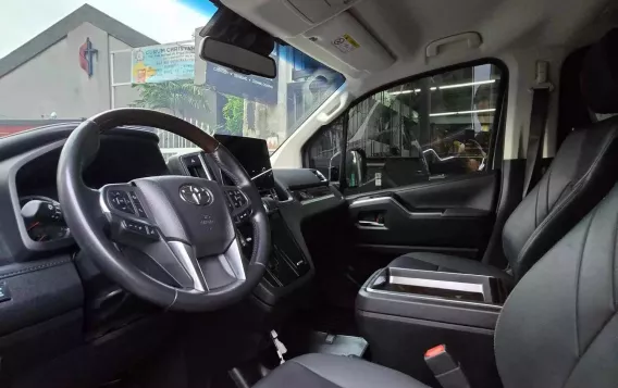 2020 Toyota Hiace Super Grandia Elite 2.8 AT in Manila, Metro Manila-4