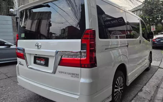 2020 Toyota Hiace Super Grandia Elite 2.8 AT in Manila, Metro Manila-15