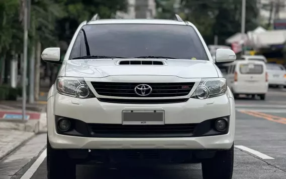 2015 Toyota Fortuner  2.4 V Diesel 4x2 AT in Manila, Metro Manila