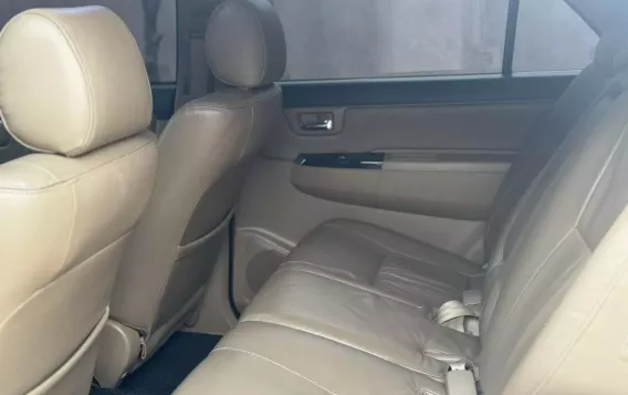 2015 Toyota Fortuner  2.4 V Diesel 4x2 AT in Manila, Metro Manila-17