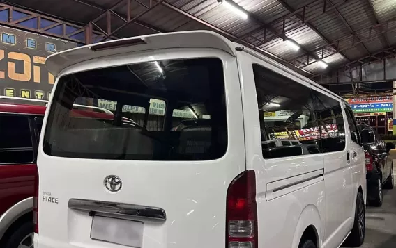 2017 Toyota Hiace  Commuter 3.0 M/T in Manila, Metro Manila-4