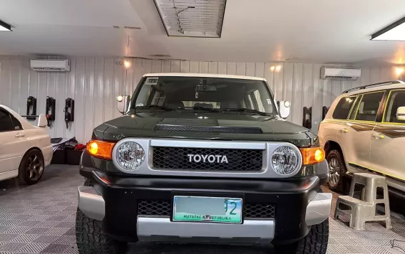 2014 Toyota FJ Cruiser  4.0L V6 in Manila, Metro Manila