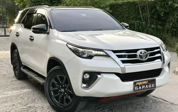 2019 Toyota Fortuner  2.8 V Diesel 4x4 AT in Manila, Metro Manila-1