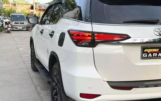 2019 Toyota Fortuner  2.8 V Diesel 4x4 AT in Manila, Metro Manila-10