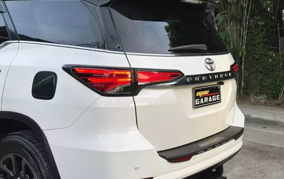 2019 Toyota Fortuner  2.8 V Diesel 4x4 AT in Manila, Metro Manila-11